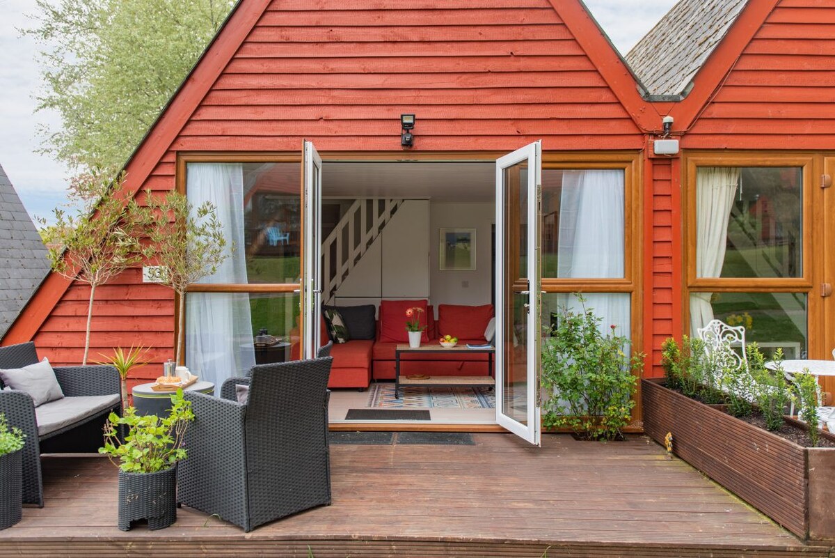 Chalet 53 *Deluxe* at Kingsdown Park by the sea