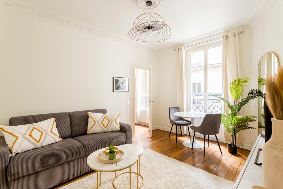 Amazing flat in Montmartre 2/4P