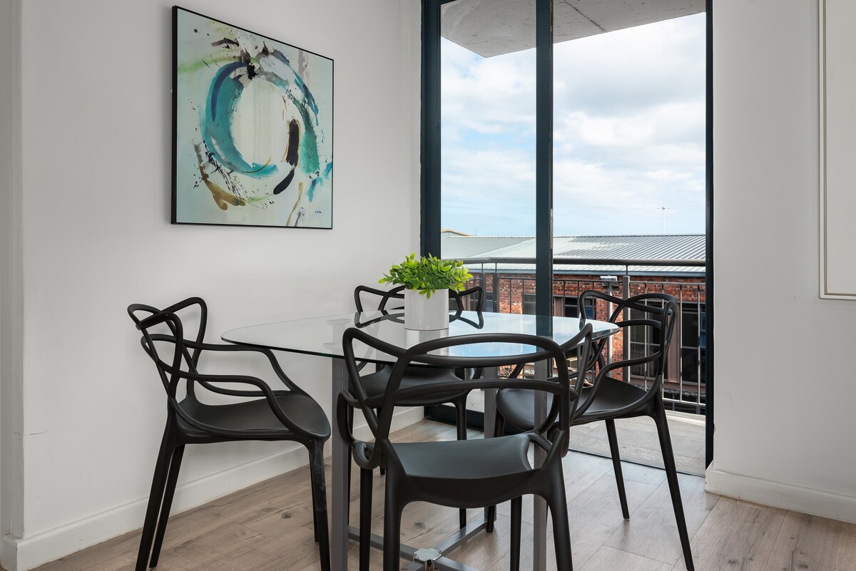 Modern Apartment in Trendy De Waterkant