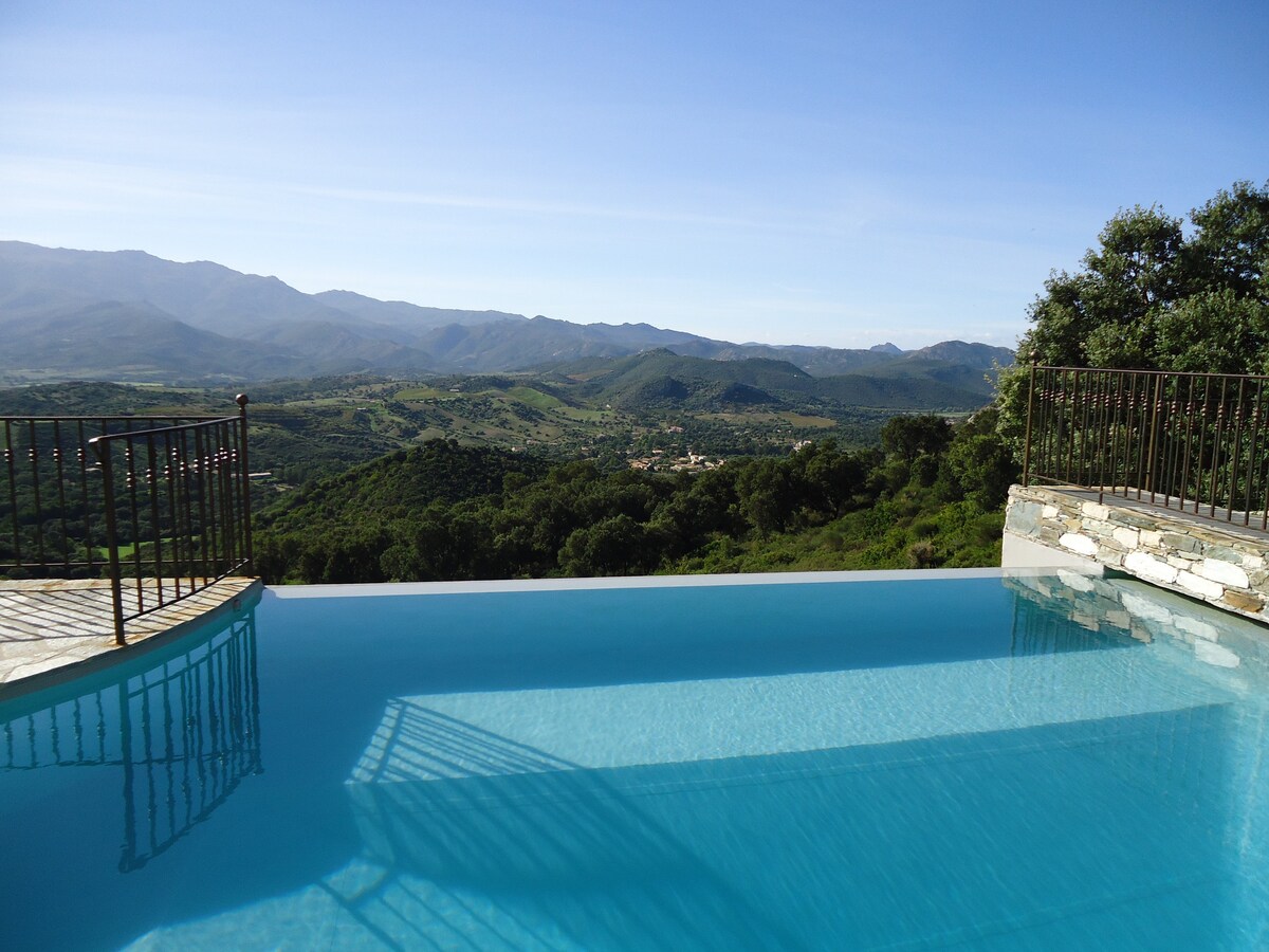 Corse gîte 4 personnes, piscine, mer