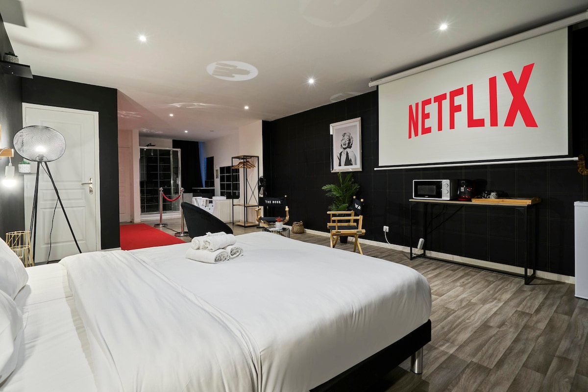 NG SuiteHome - Balnéo Wifi Netflix - Grand Place 5