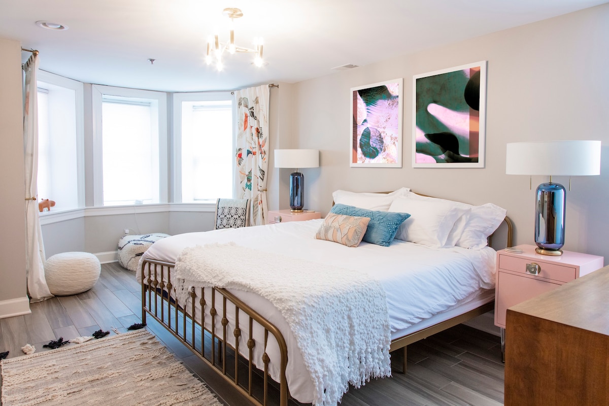 NEW! Beaubien Estates: Walk->Stadiums DT Luxe 3BR