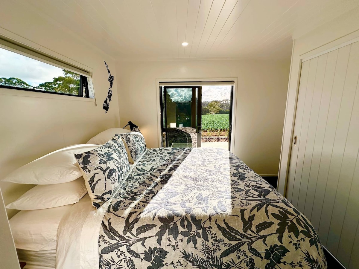 Modern 1 Bedroom Cottage