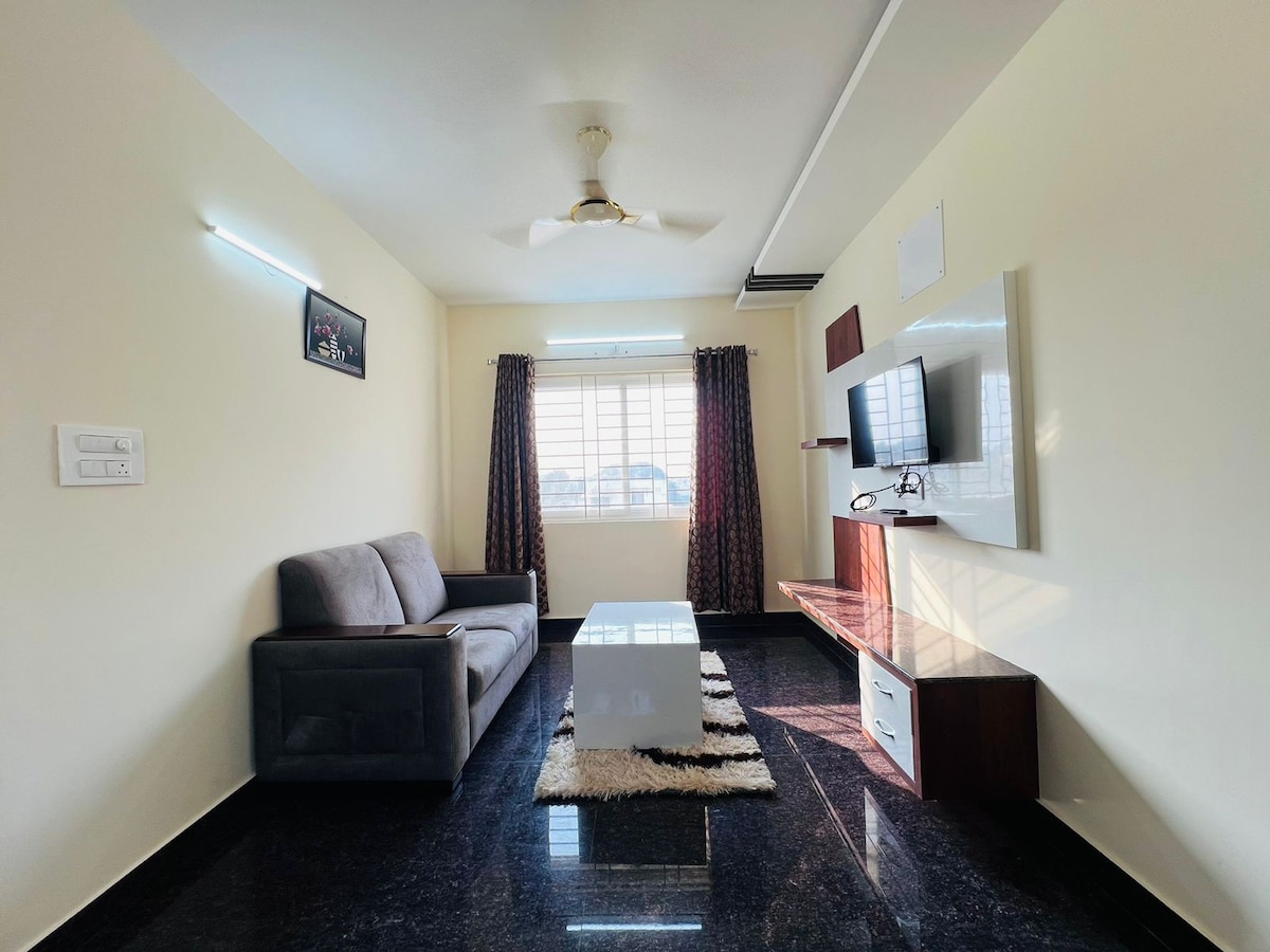 Entire fully furnished 1bhk