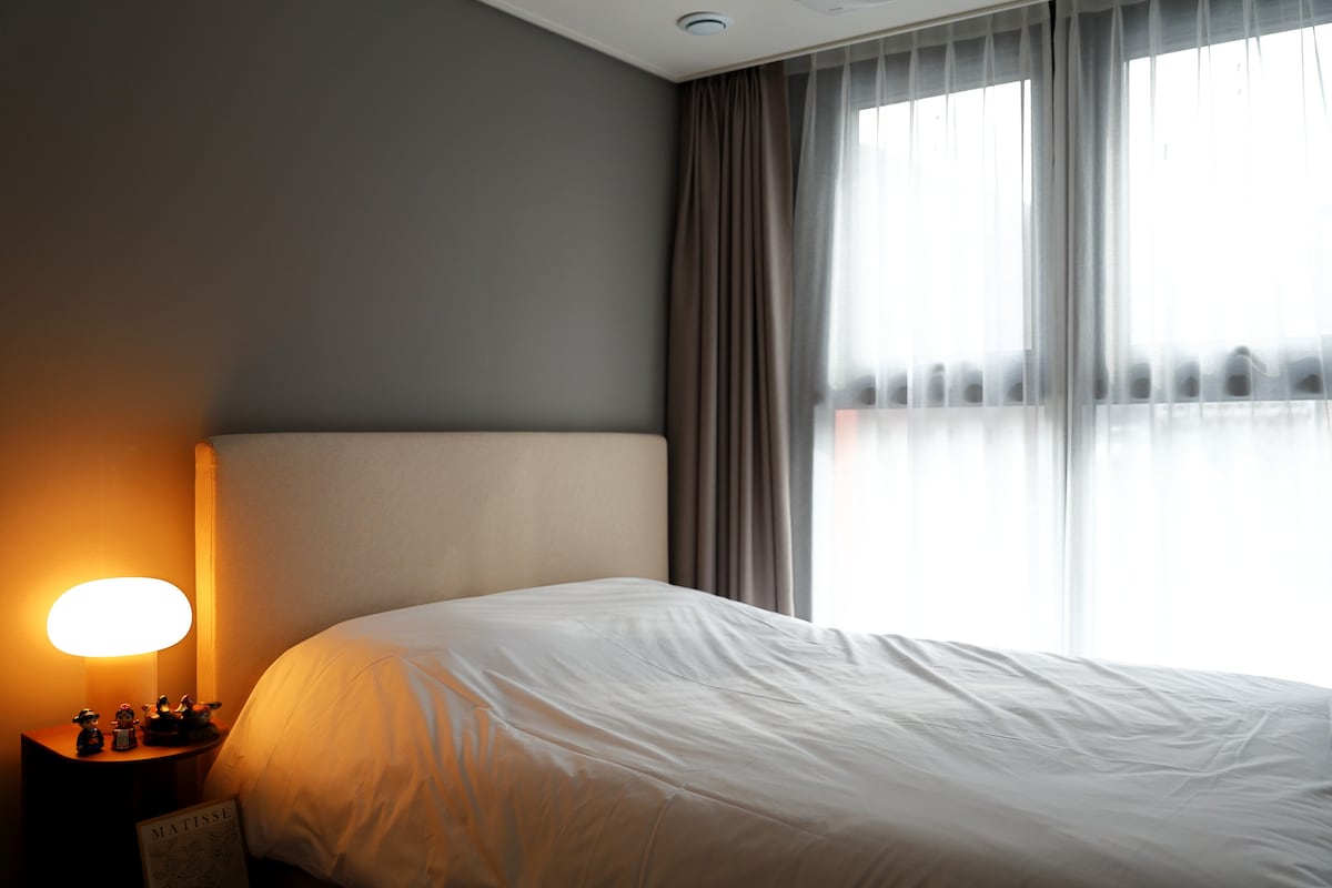 #6인가족여행 #suite room #명동근거리#충무로역 도보2분#신축#퀸침대2룸&넓은거실