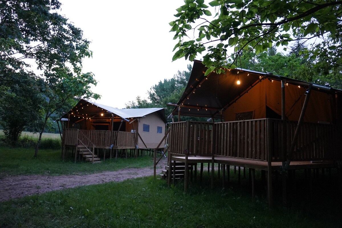 Camping Pittoresque - Safari tent 6p sanitary (n9)