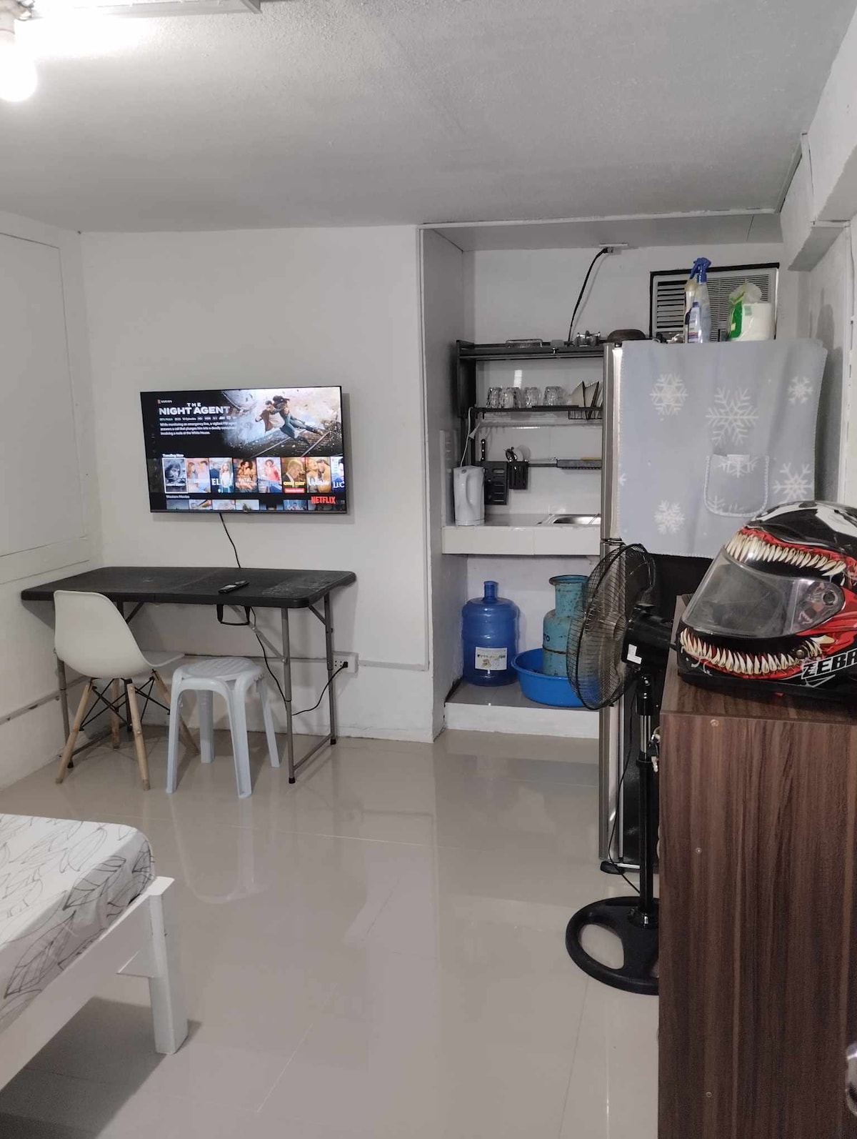 Vin's Place - Studio Unit (2-4 pax)