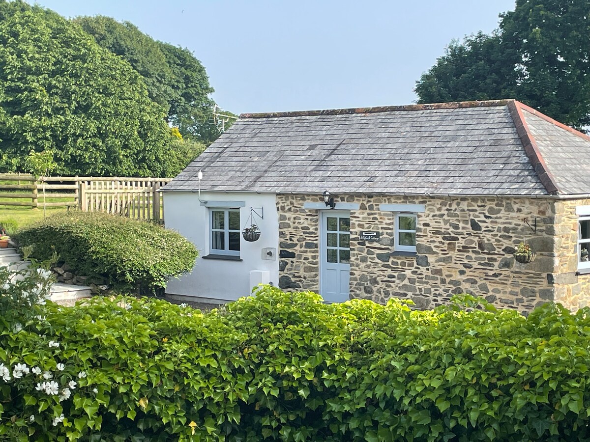 Siblyback Cottage