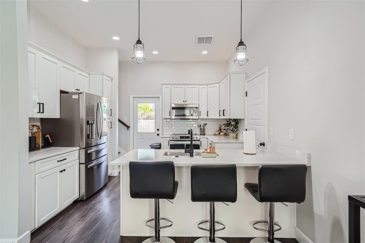 Modern Oasis in Seminole Heights