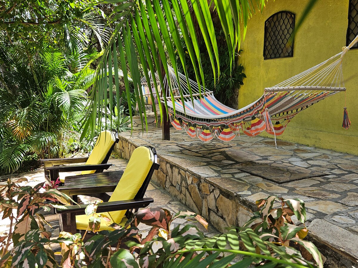 Cabana Pina at San Simian Lodge