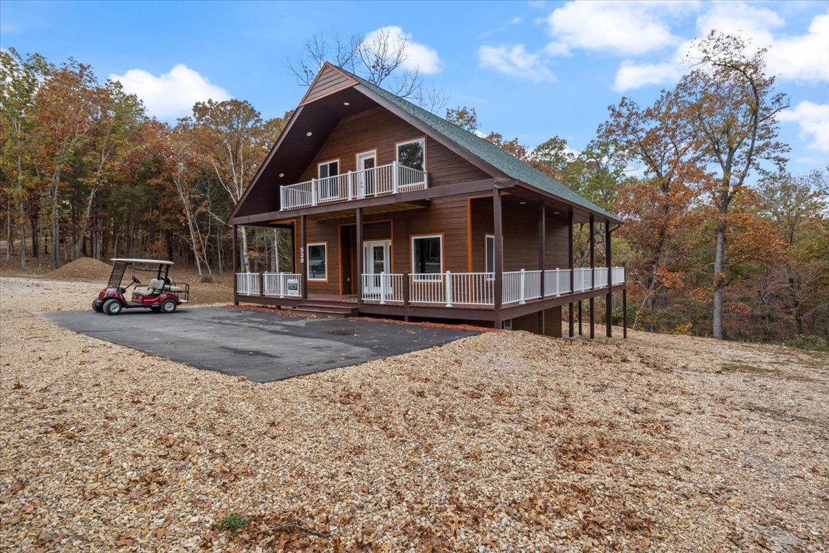 New Luxury Home & Hot Tub