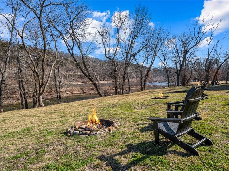 James River Cabins (Cabin 2)