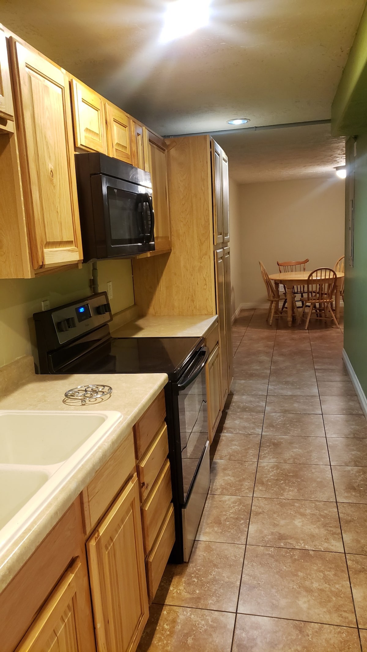 Large Roomy Clean Basement Rental with 75" TV