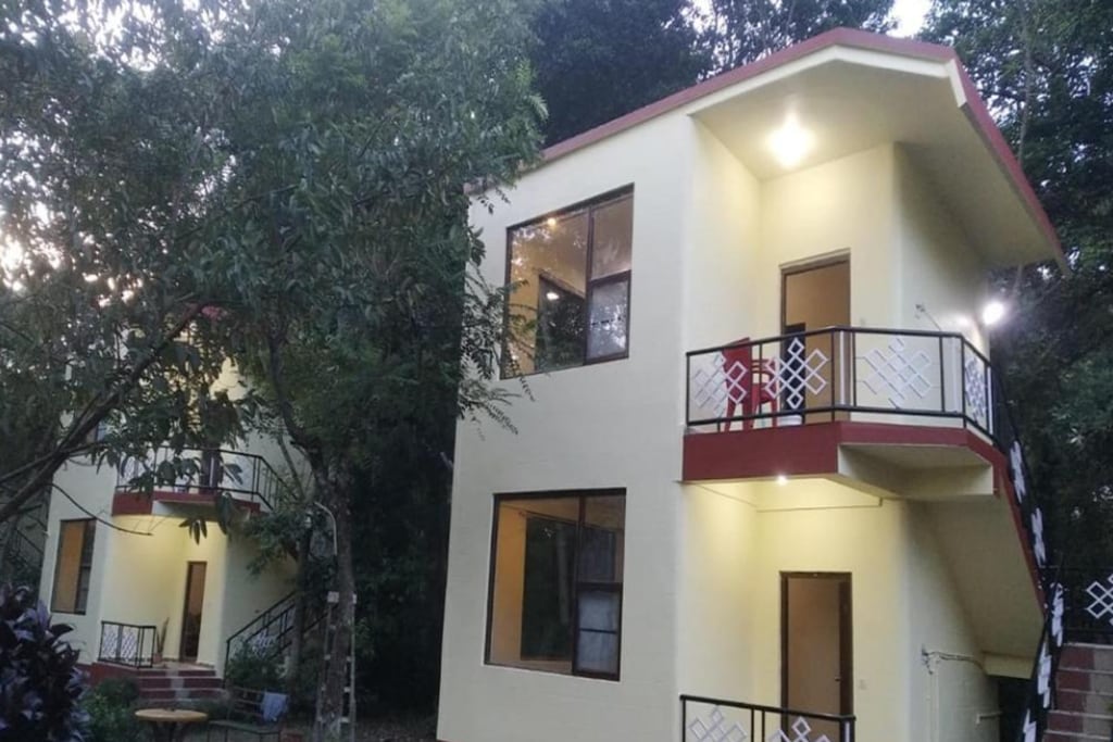 Double Room in Uttar Simlabari