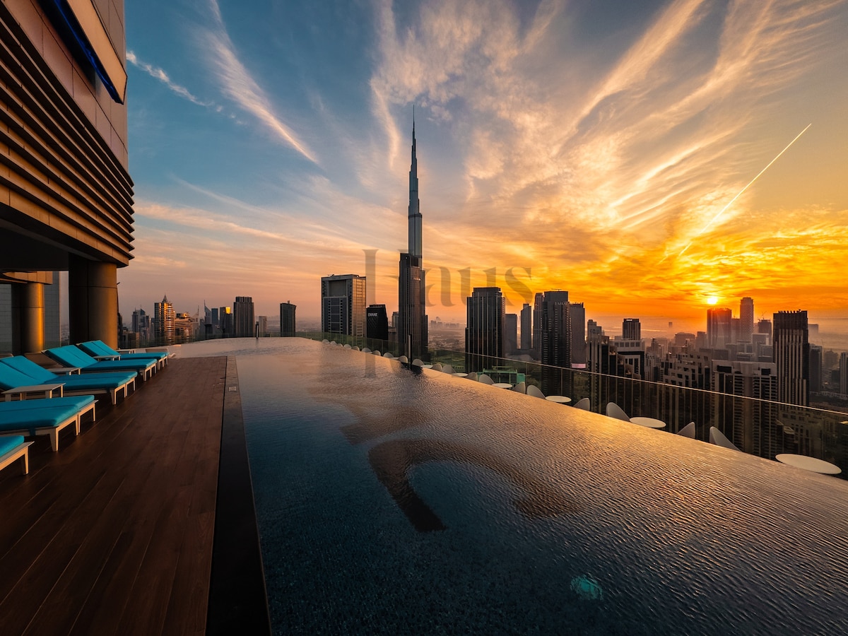 高层双卧室：无边泳池， Burj景观