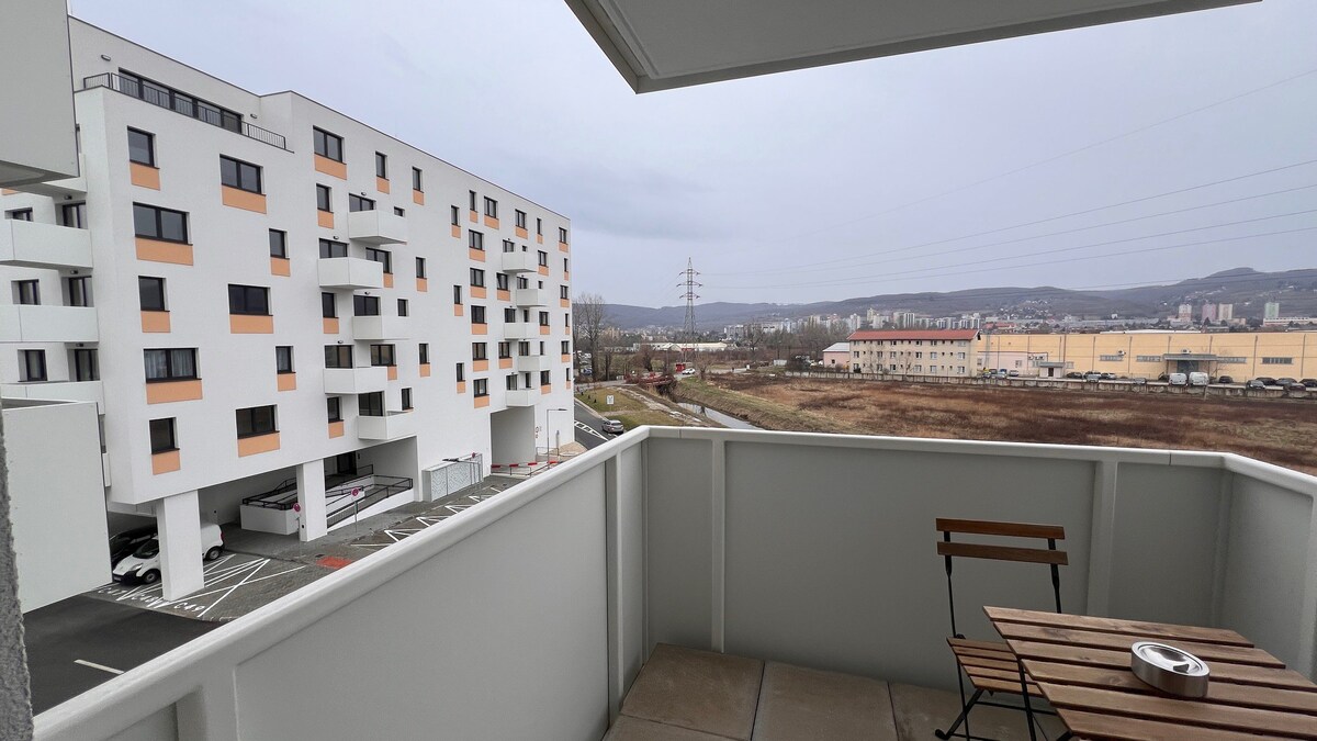 2 room Apartment with terrace, new building, 35