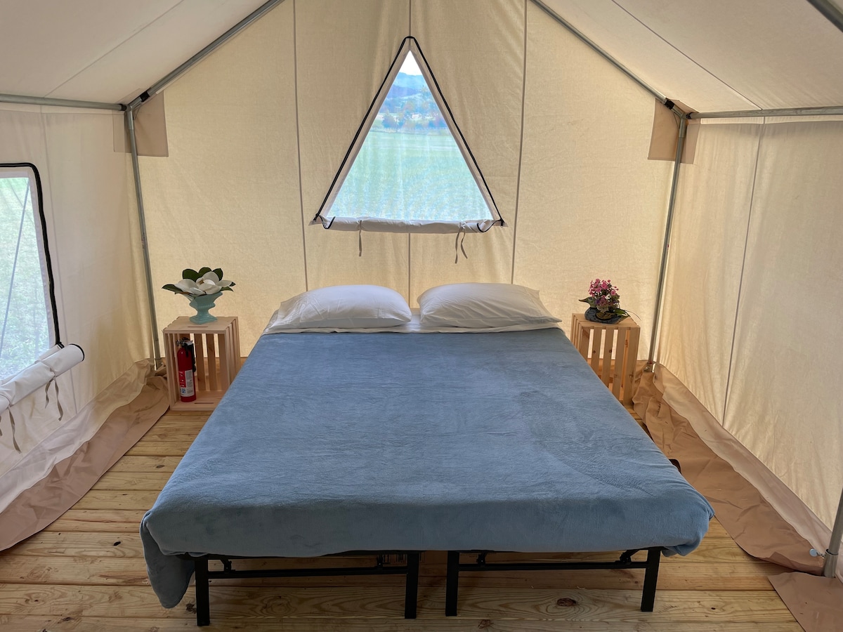 Glamping on the Greenbrier River -Cub