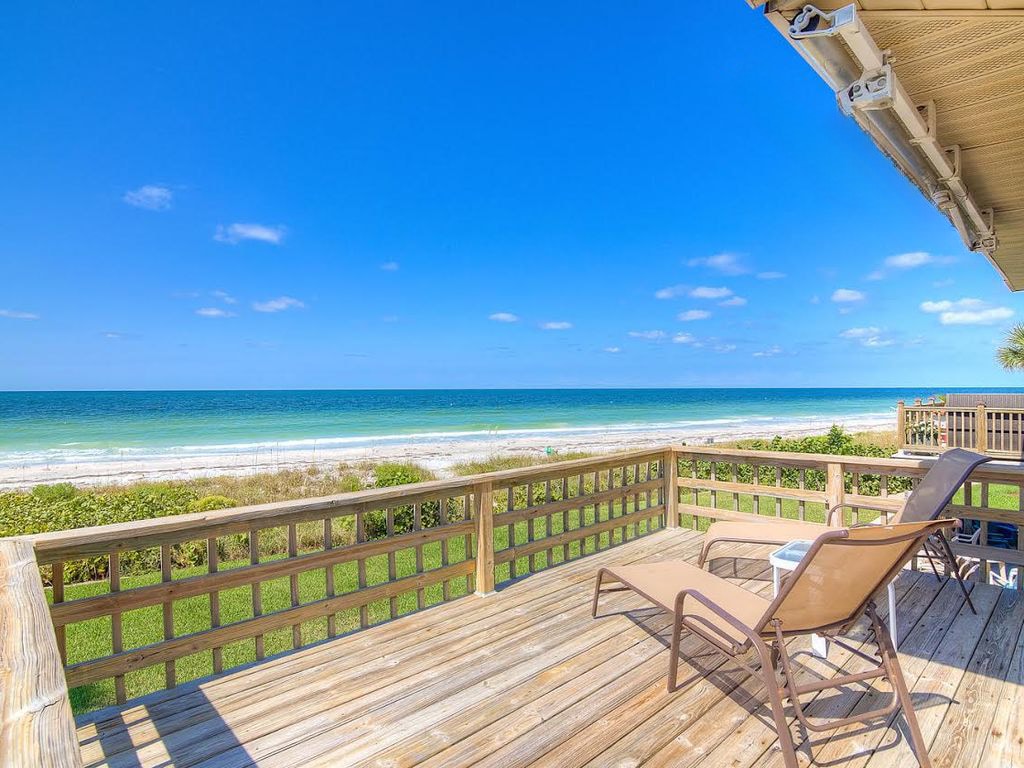 Beachfront Belleair Beach Condo Est. rental 2016