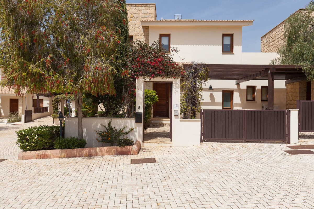 Aphrodite Hills Rentals - 3 Bedroom Junior Villa