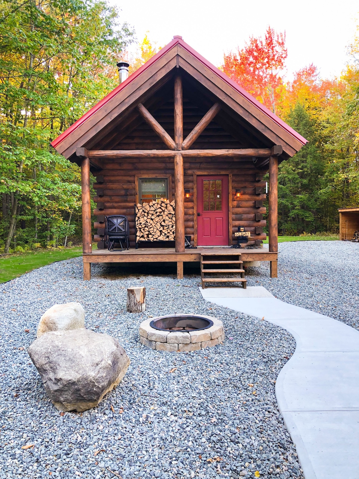 The Ultimate Cozy Cabin Getaway!