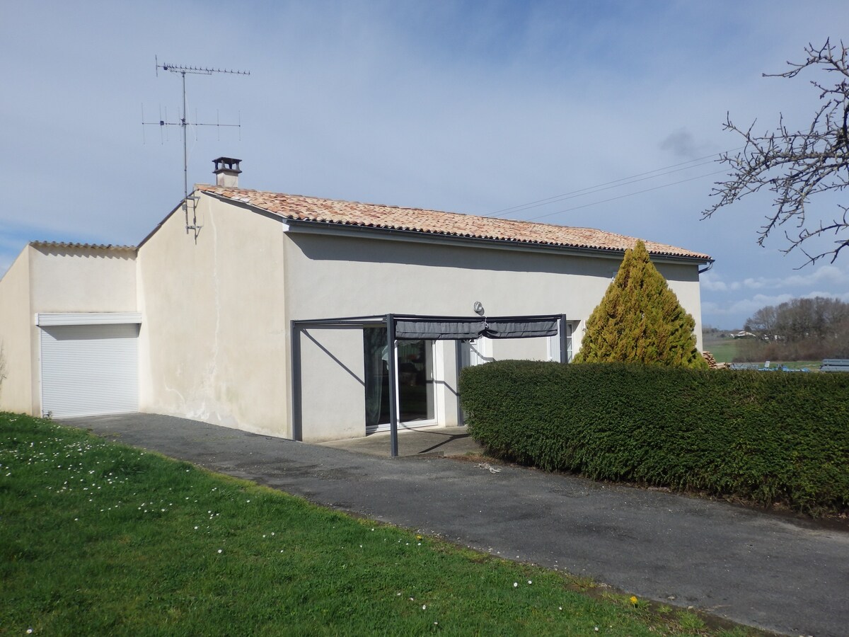 Petite maison a la campagne