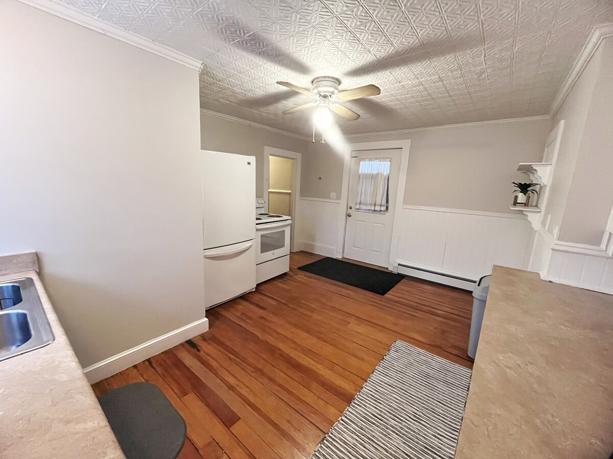 Ideal Bangor 1BR/1BA and office