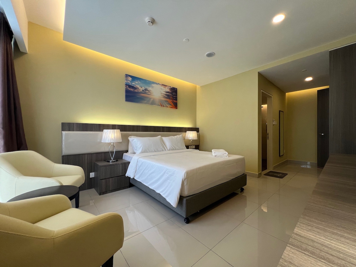 Ion Delemen 1BR 4pax lvl33 by Quince Home