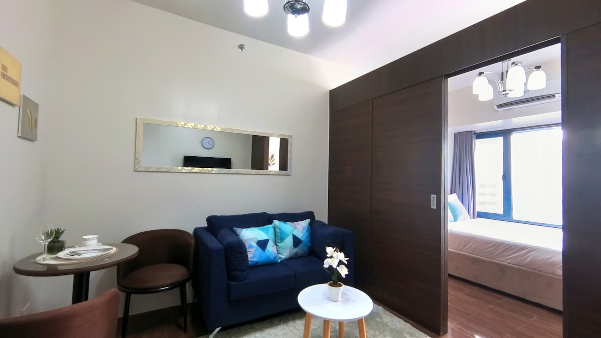 Spacious& Minimalist Style 1BR near Ayala Ave(M40)