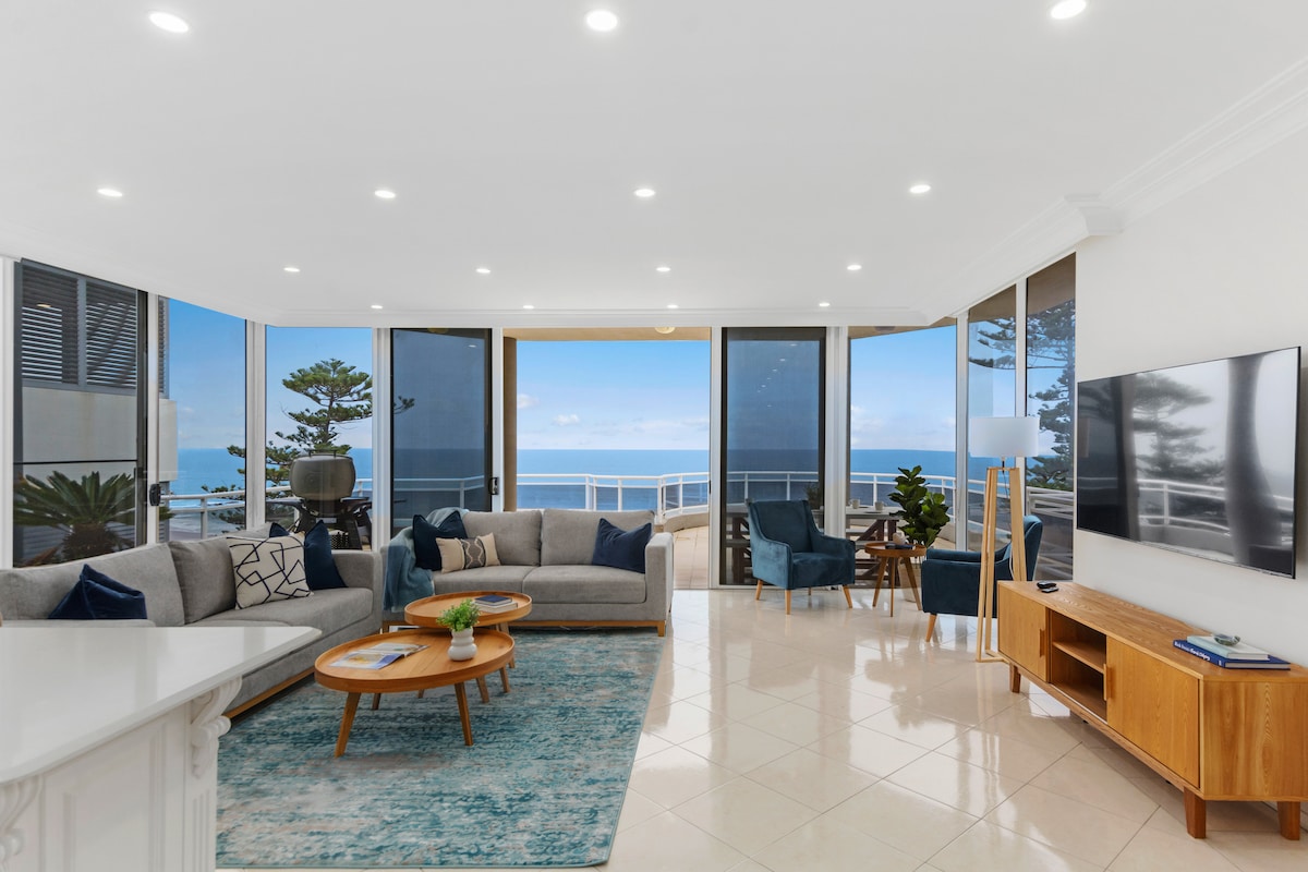 Ocean Vista Escape—A Lofty Beachfront Penthouse