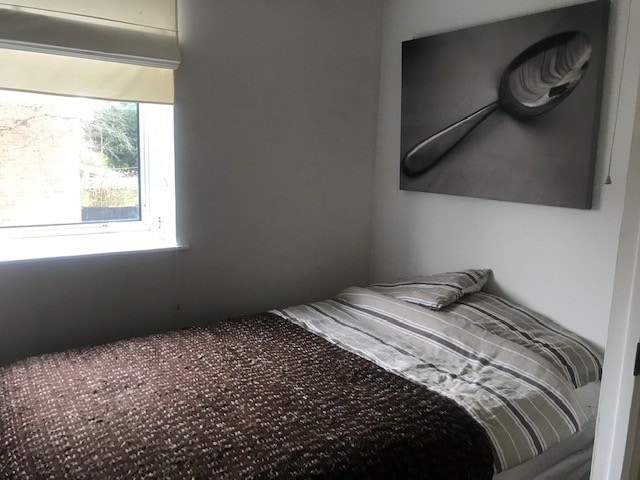 1 double bed in shared home
