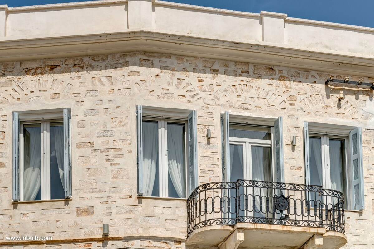 Superior Suite with Balcony and Side Sea View