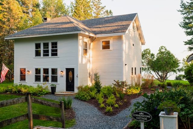 Coastal cottage retreat moments from Acadia NP