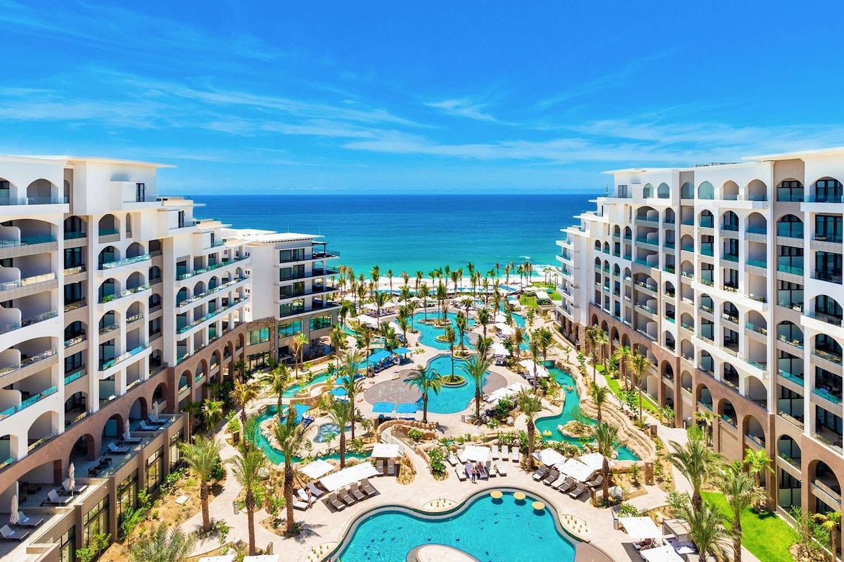 New Luxury Beachfront Resort 2-BR STE in Los Cabos