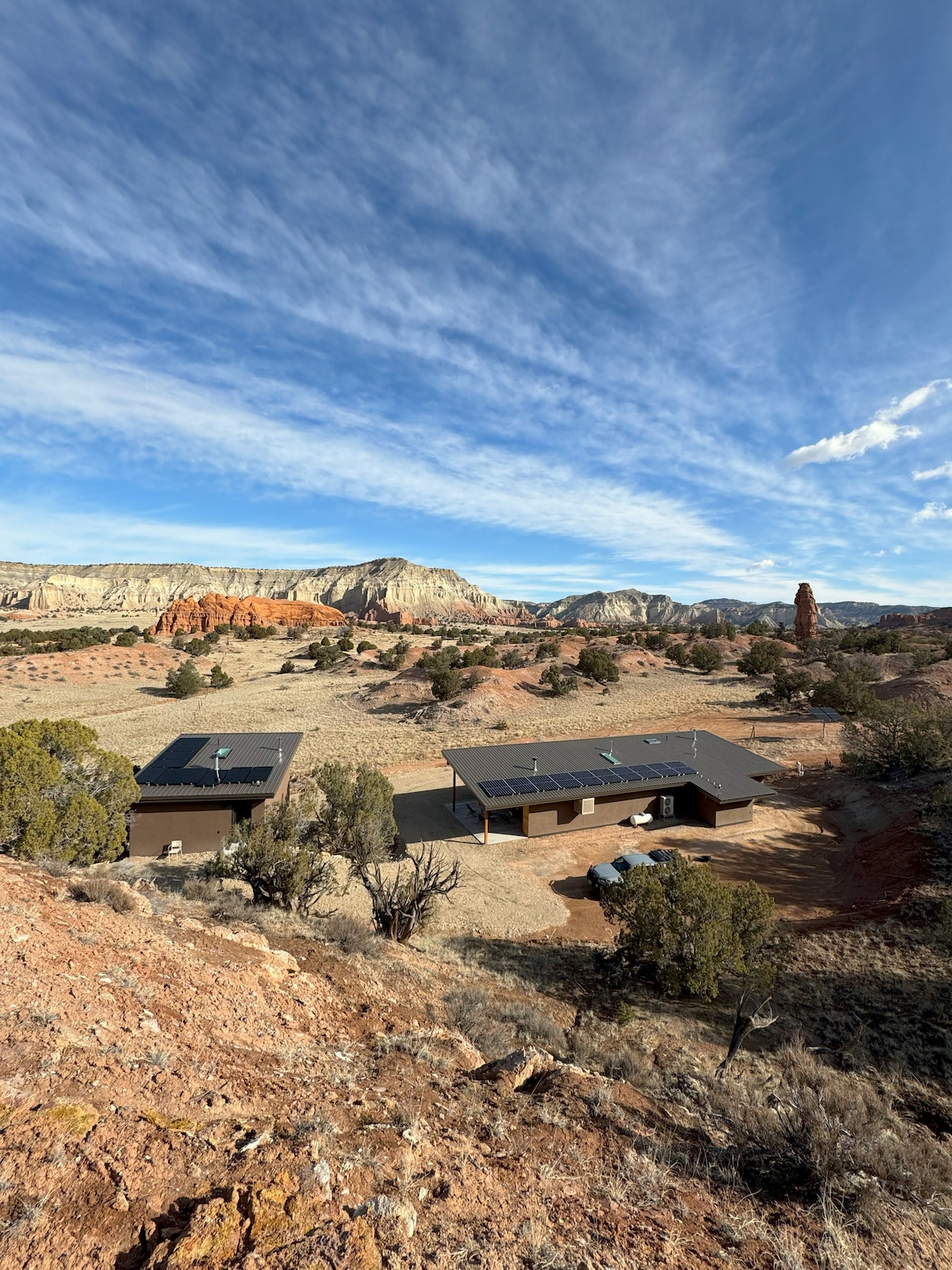 Off-grid Modern Desert Retreat near Bryce Canyon