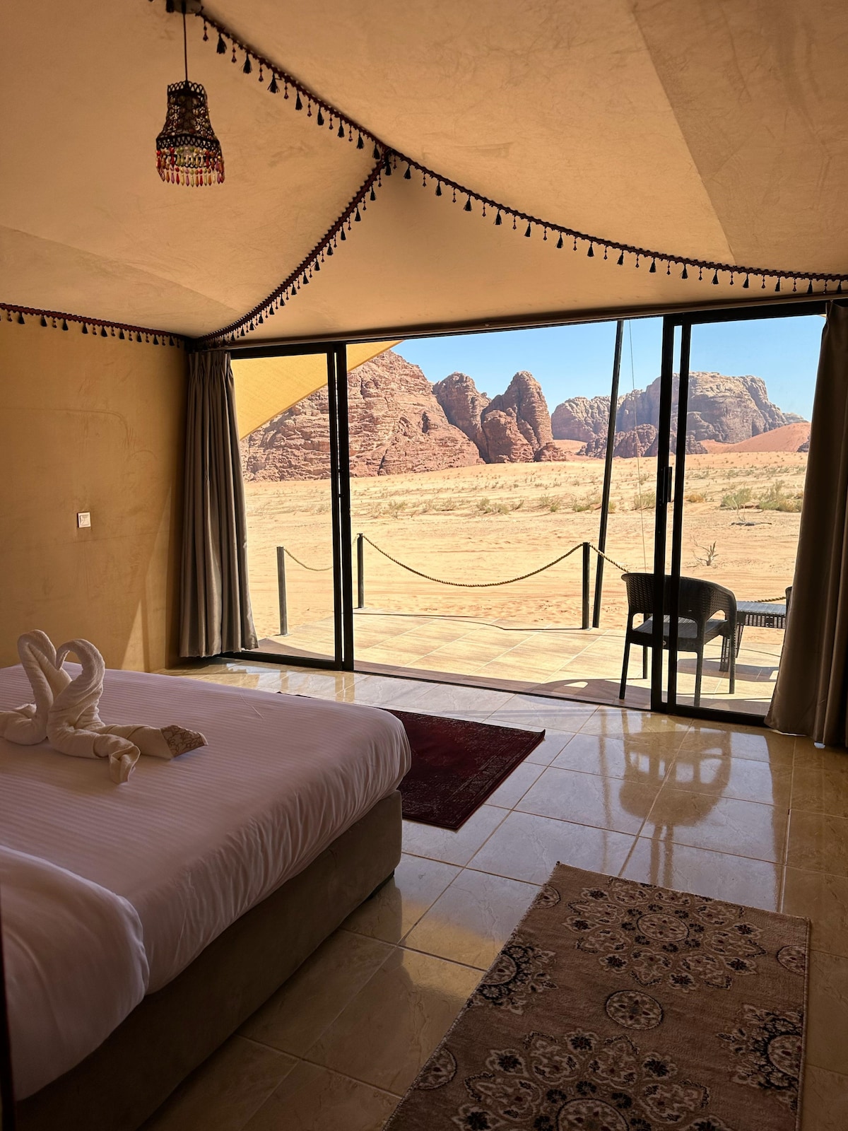 Luxury double Tent 2 |Balcony & View on the Desert