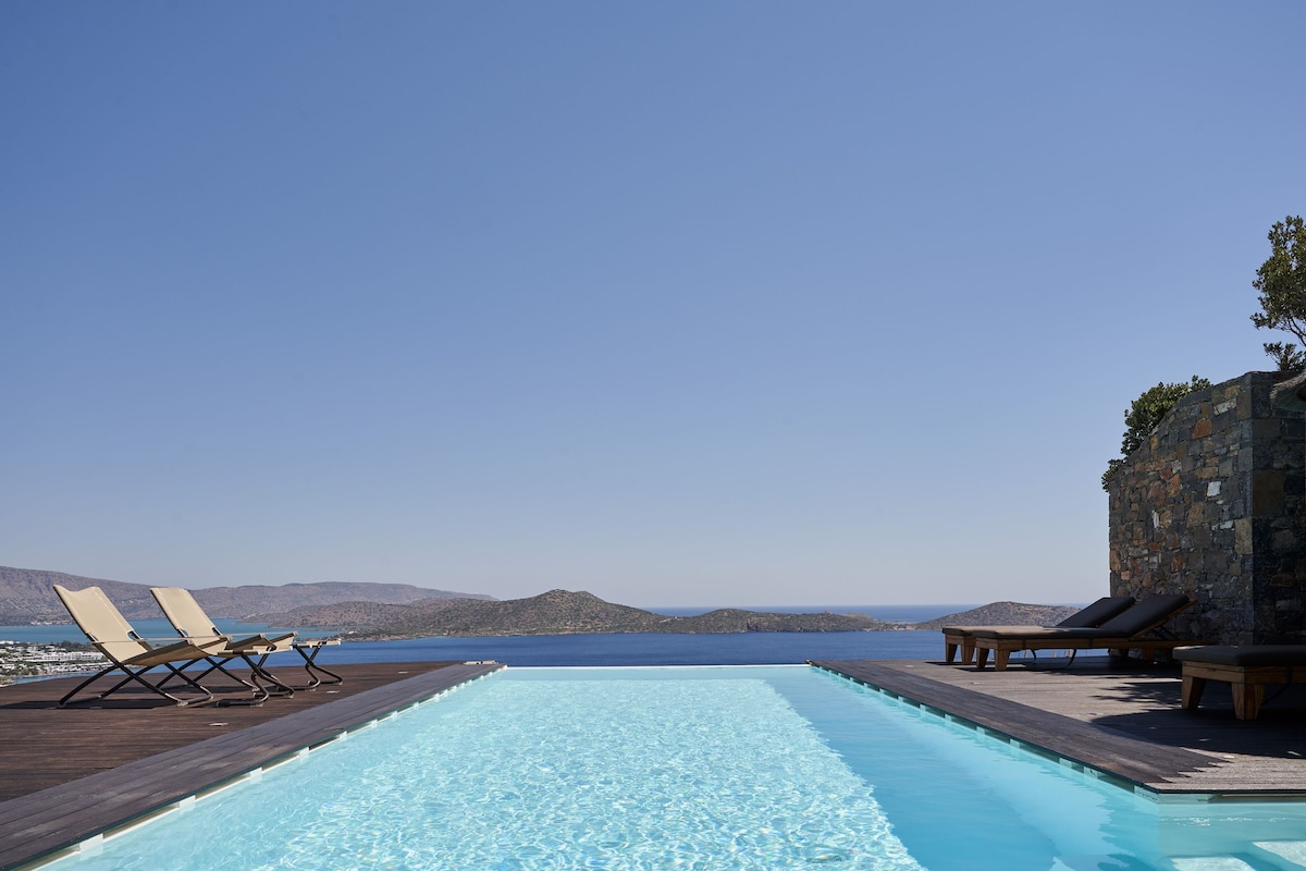 Luxury Villa, Full Privacy, Panoramic Sea Views!