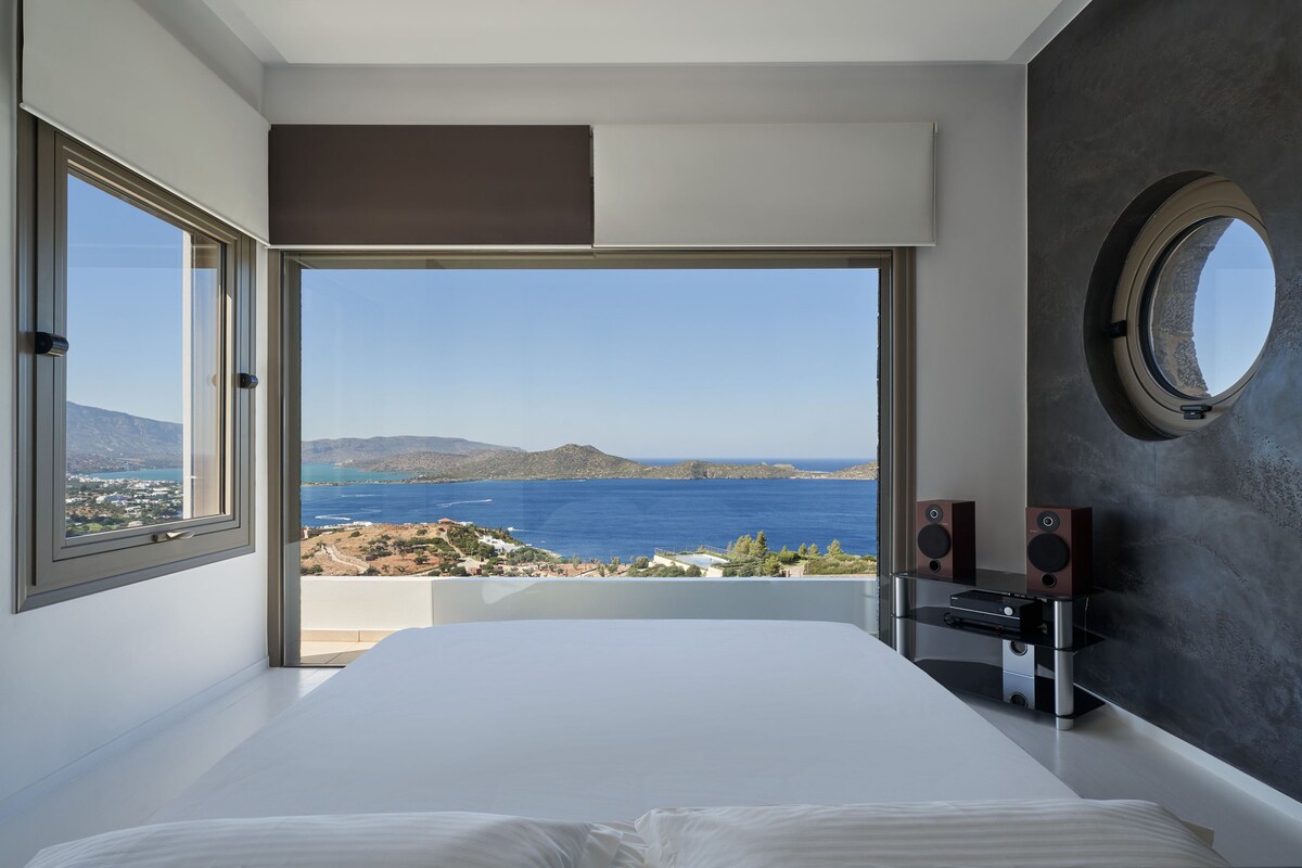 Luxury Villa, Full Privacy, Panoramic Sea Views!