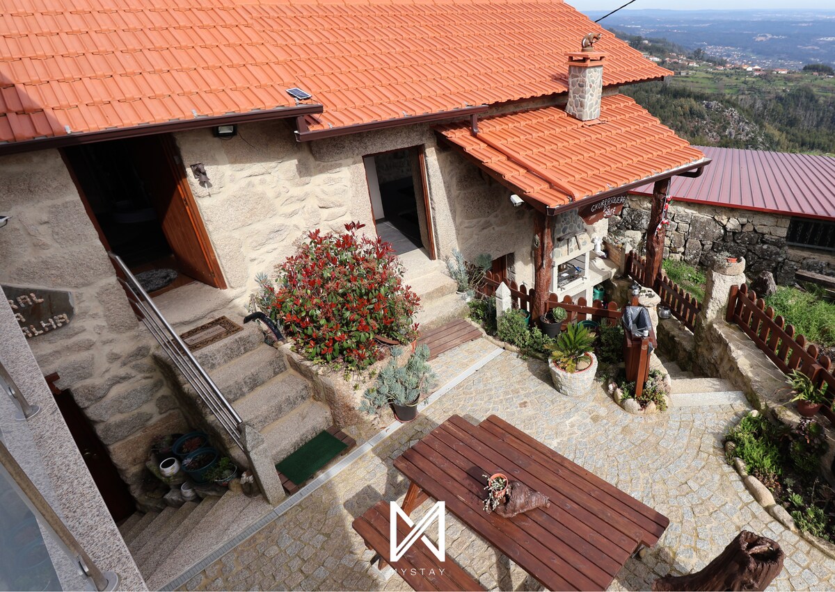 MyStay - O Palheiro | Two-Bedroom House