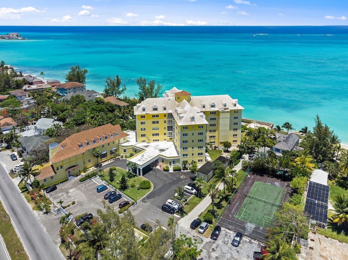 Cable Beach 3 Bedroom Penthouse