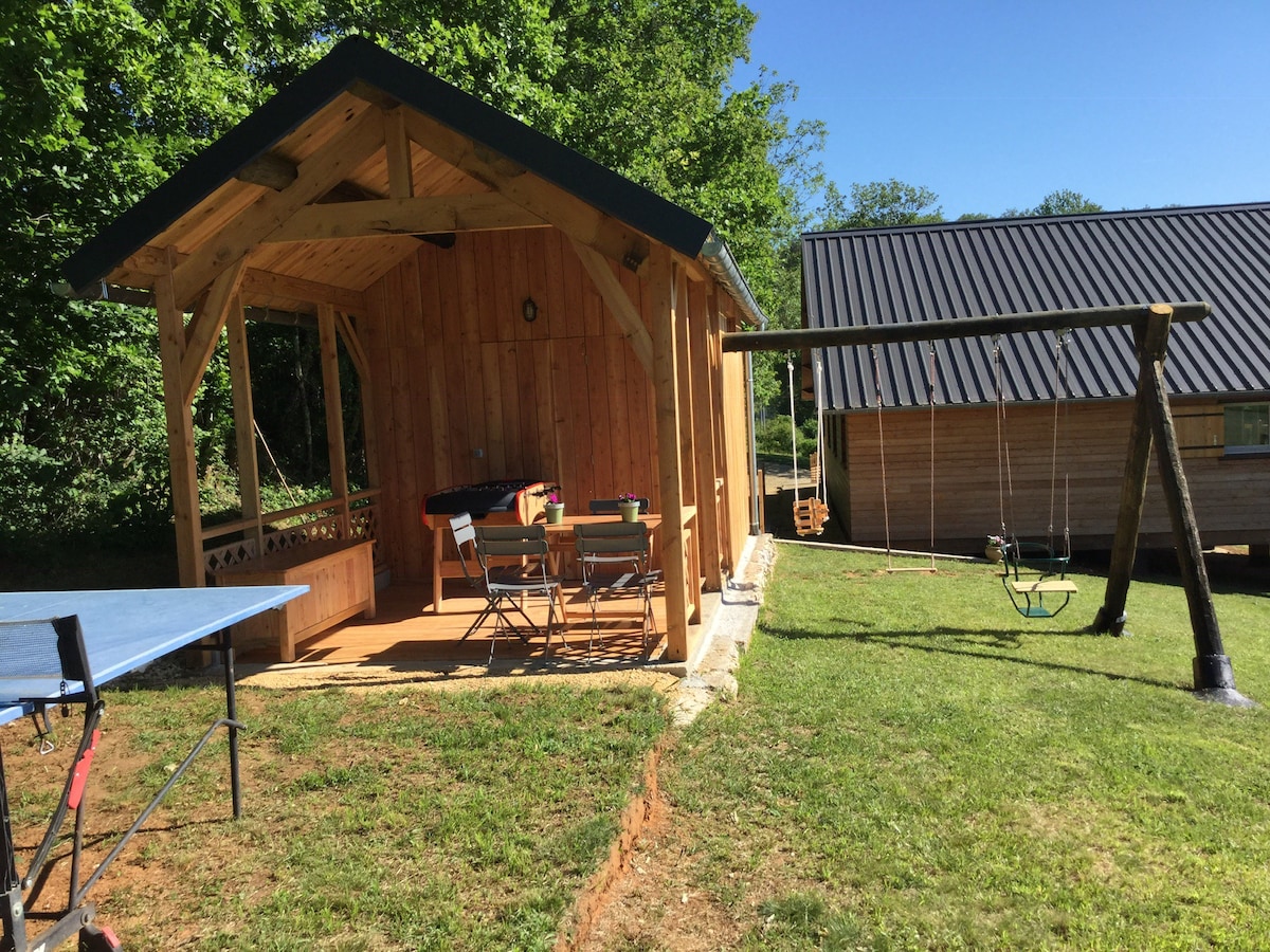 Chalet de caractère avec piscine