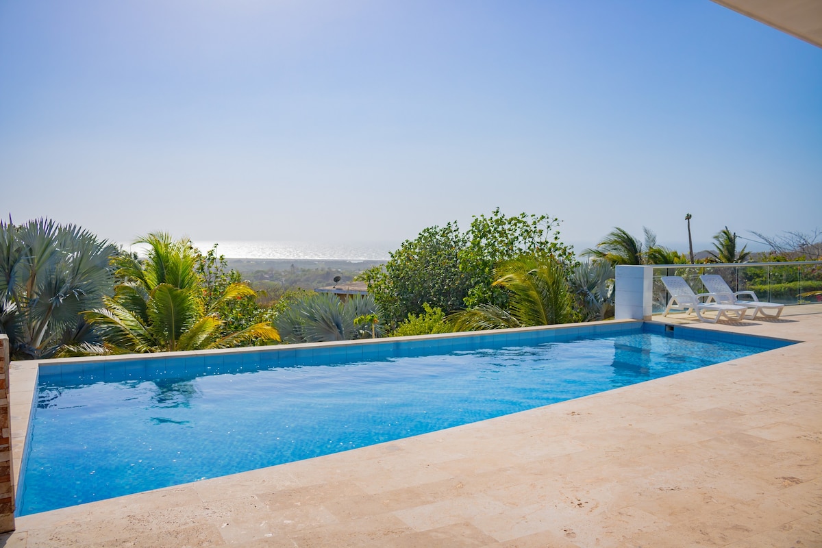 Cottage: Luxury with Pool near Cartagena