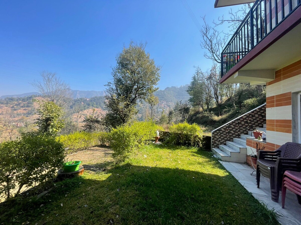 Shadow Homestay Shimla 2 Lawns/Parking/BBQ/Bonfir