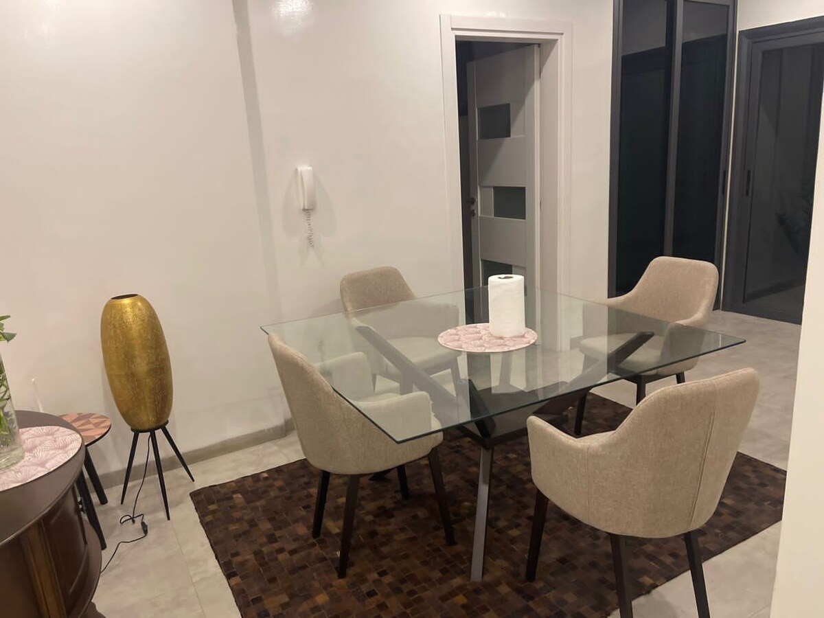 Appartement meublé á Amitiés 3-Point E Dakar