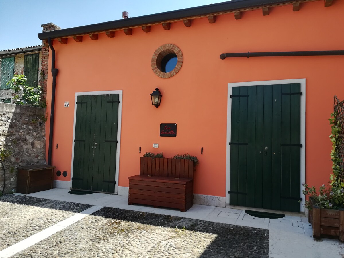 Casa Giulietta Colà di Lazise 3间卧室2间卫生间