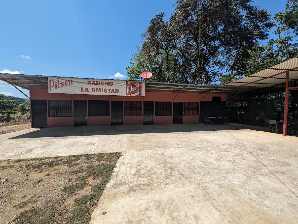 Rancho De Aminastad - Red Room