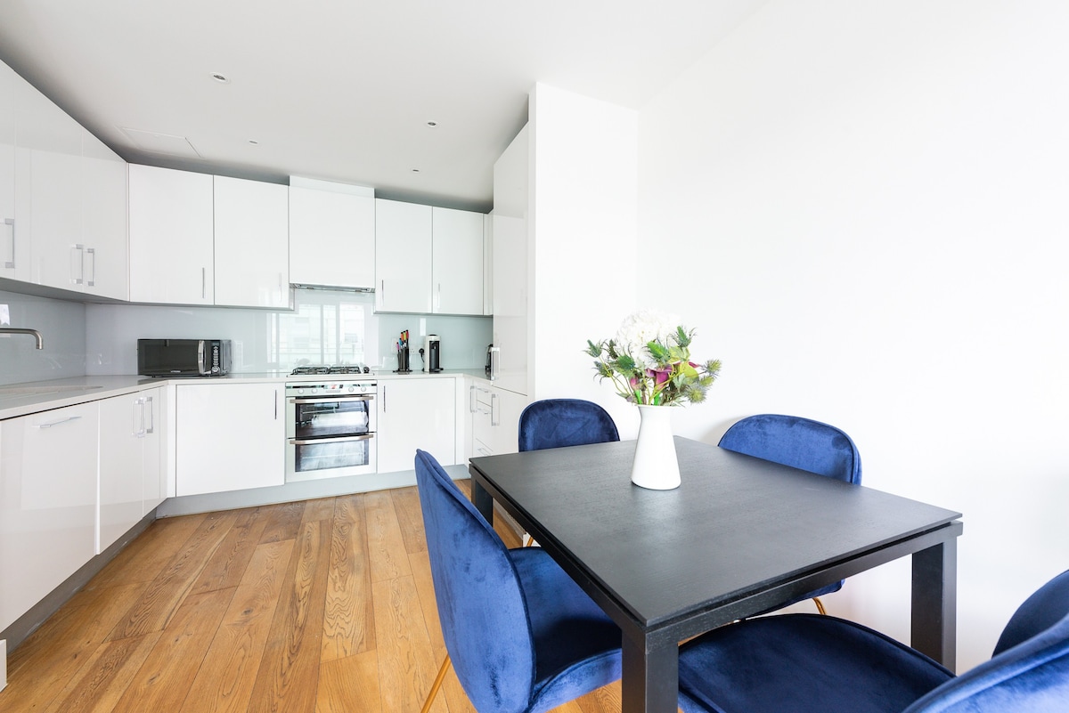 PBC | Two Bedroom Apartment with Balcony Camden J1