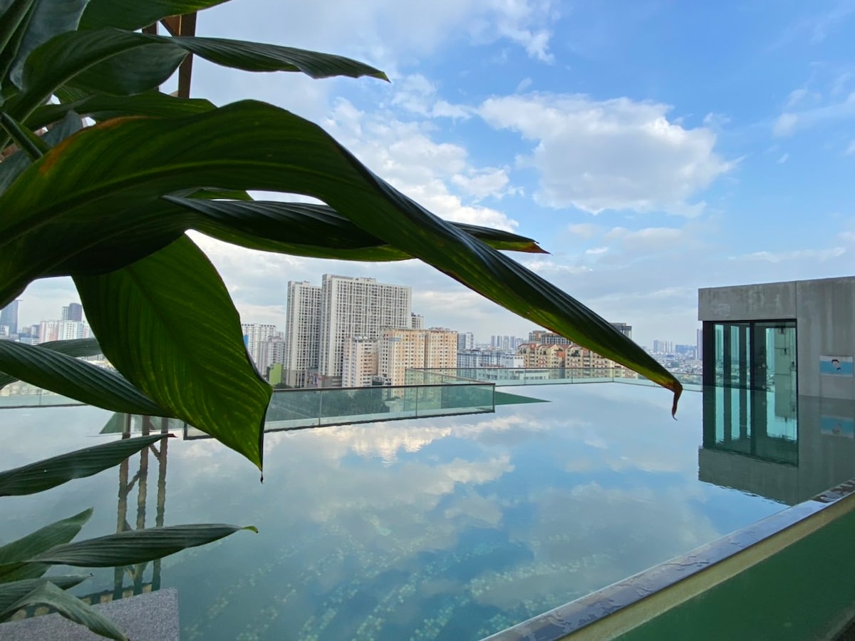 Luxury sky view pool District 1