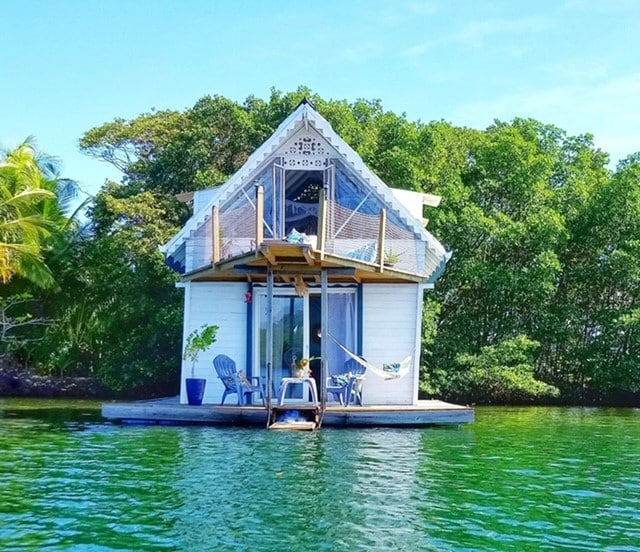 Hip Nautic Floating Lodge