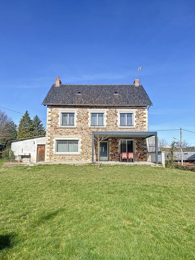 Grande Maison avec jardin proche de Rodez