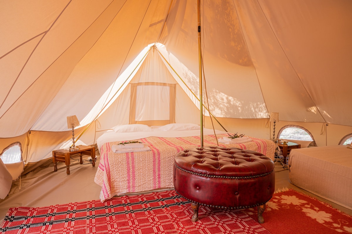 Glamping Poros, Big beltent